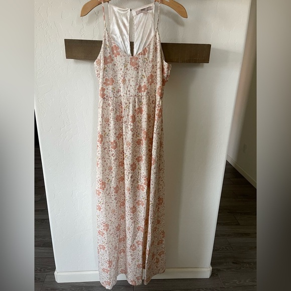 Forever 21| Floral Spring Maxi Dress with Open Side on Back, Size Small••• - Picture 1 of 14